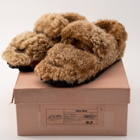 size 37 eu 7 us Miu Miu Camel Brown Shearling Sandals - Picture 9 of 11